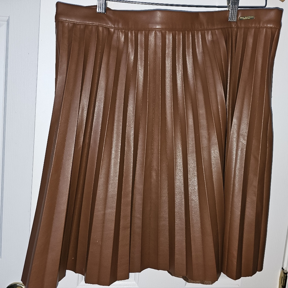 Brown pleated faux leather skirt